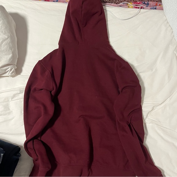 Polo Ralph Lauren Burgundy Hoodie with Polo Graphic - Picture 4 of 6